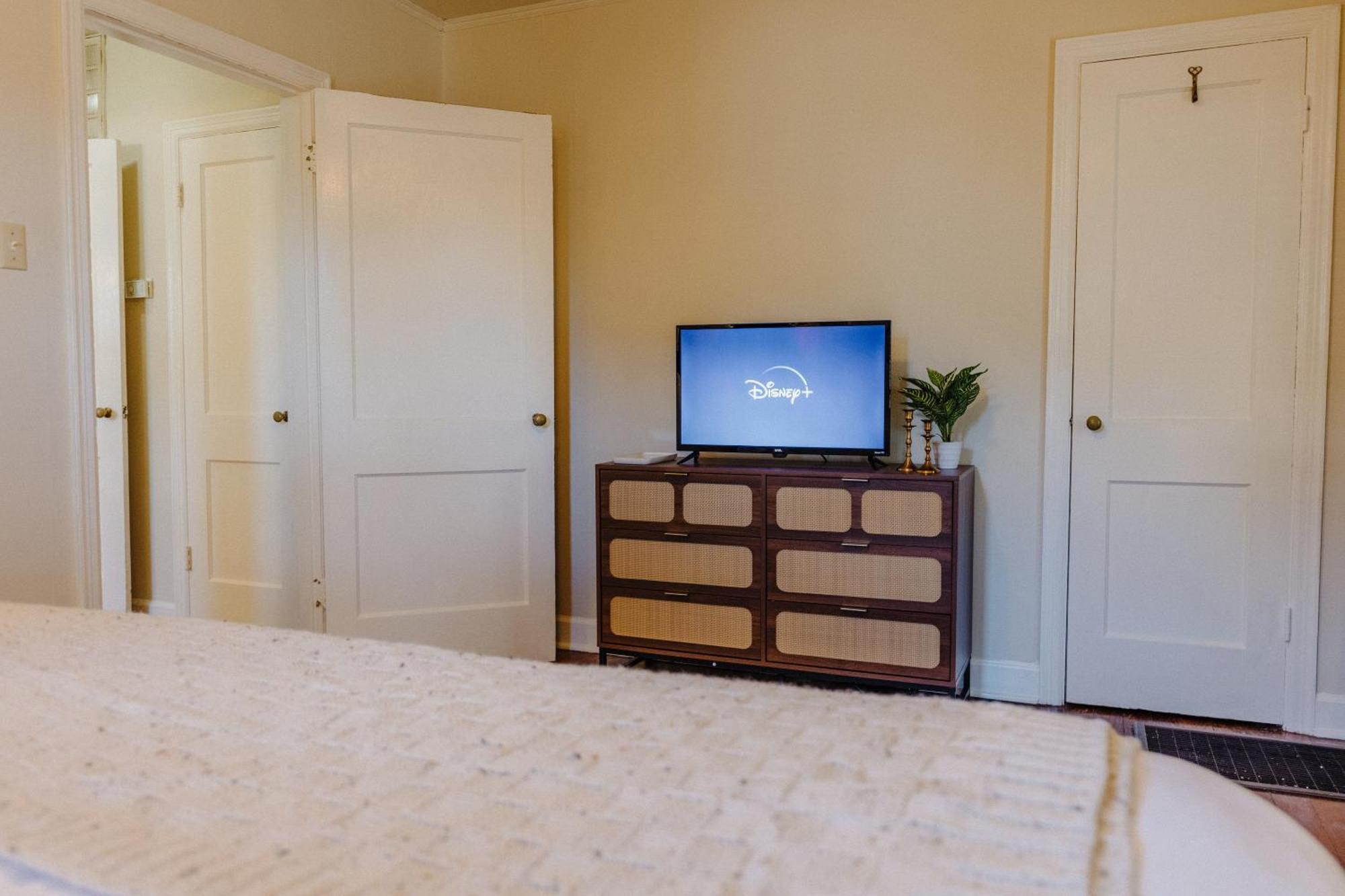 Вилла Historic Revival King Bed Liberty Bowl Memphis 893 Экстерьер фото